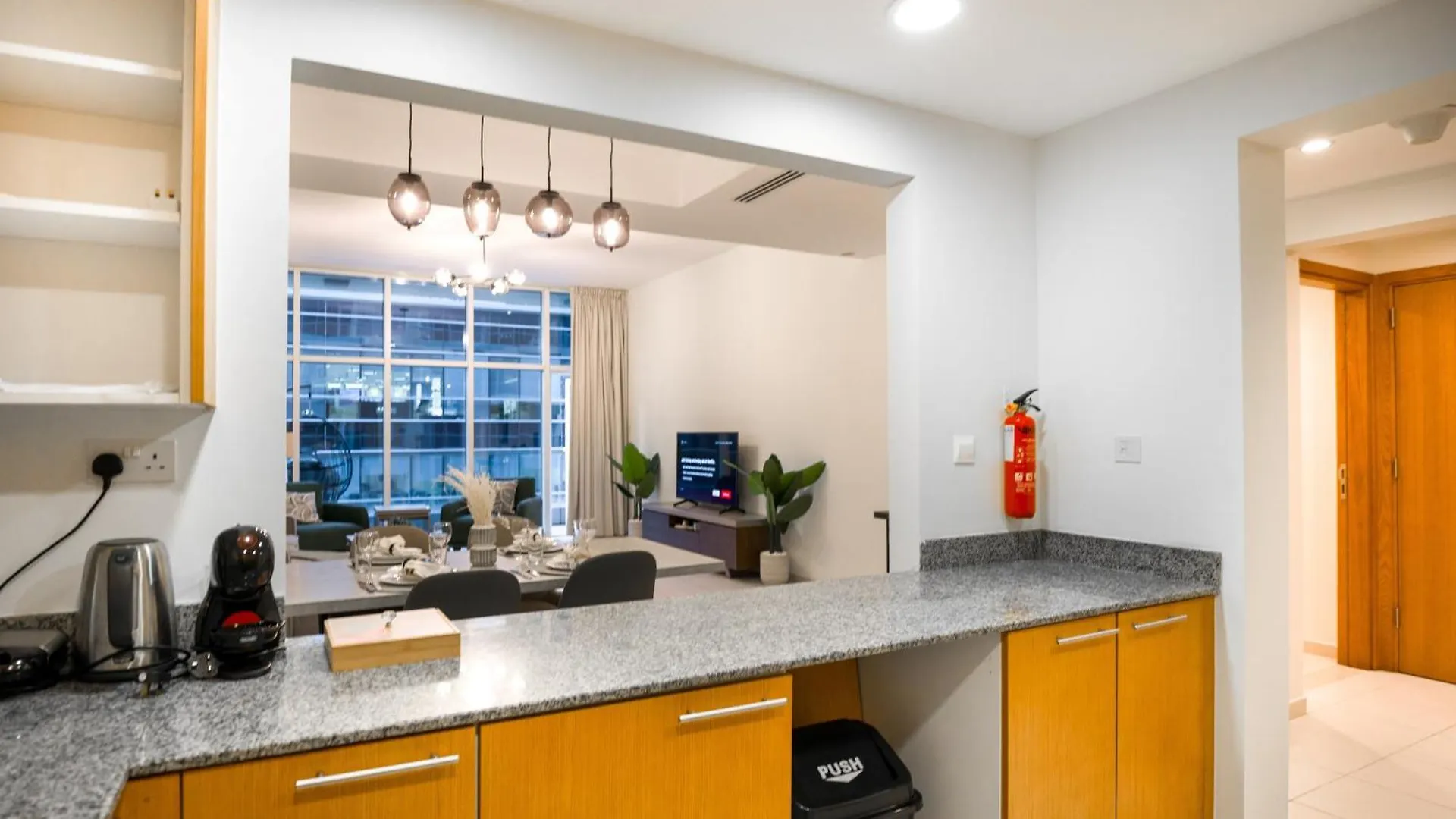 Easygo - Spacious Luxury1Br Apartment In Bay Square 9 Dubai Vereinigte Arabische Emirate