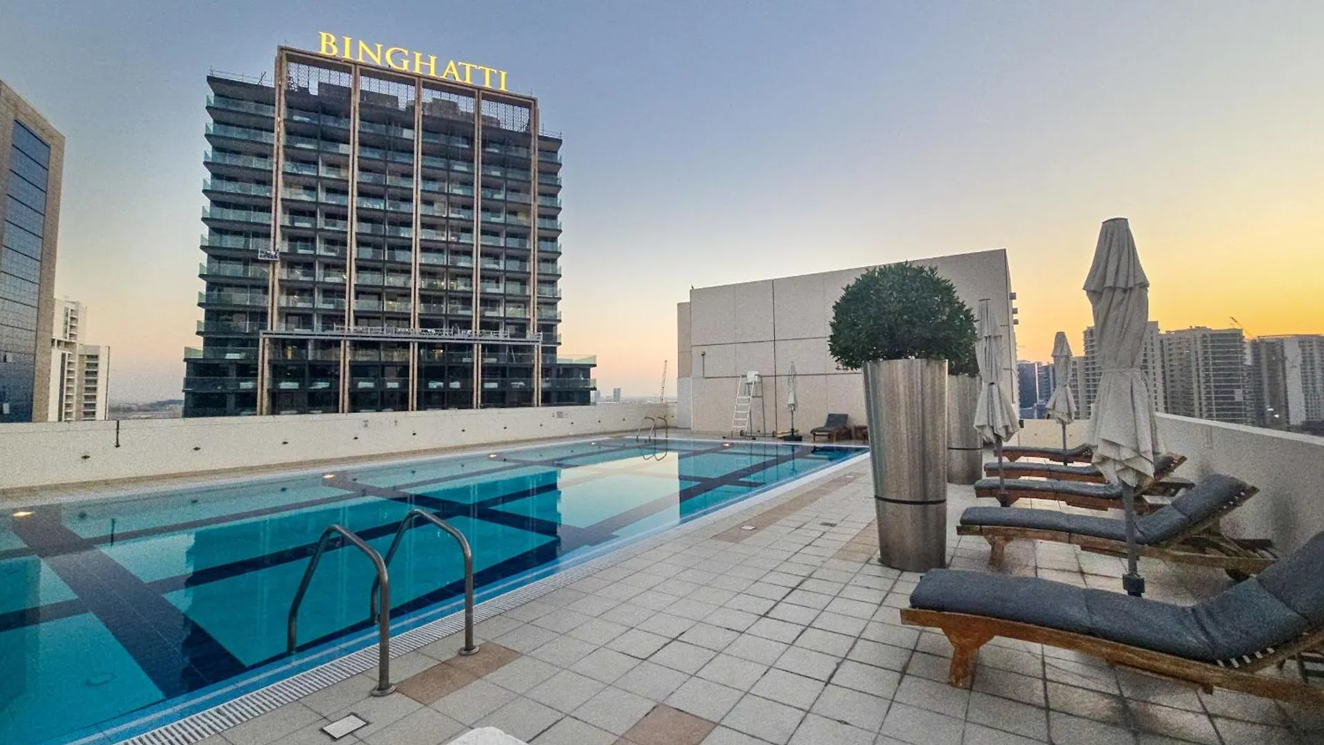 Easygo - Spacious Luxury1Br Apartment In Bay Square 9 Dubai